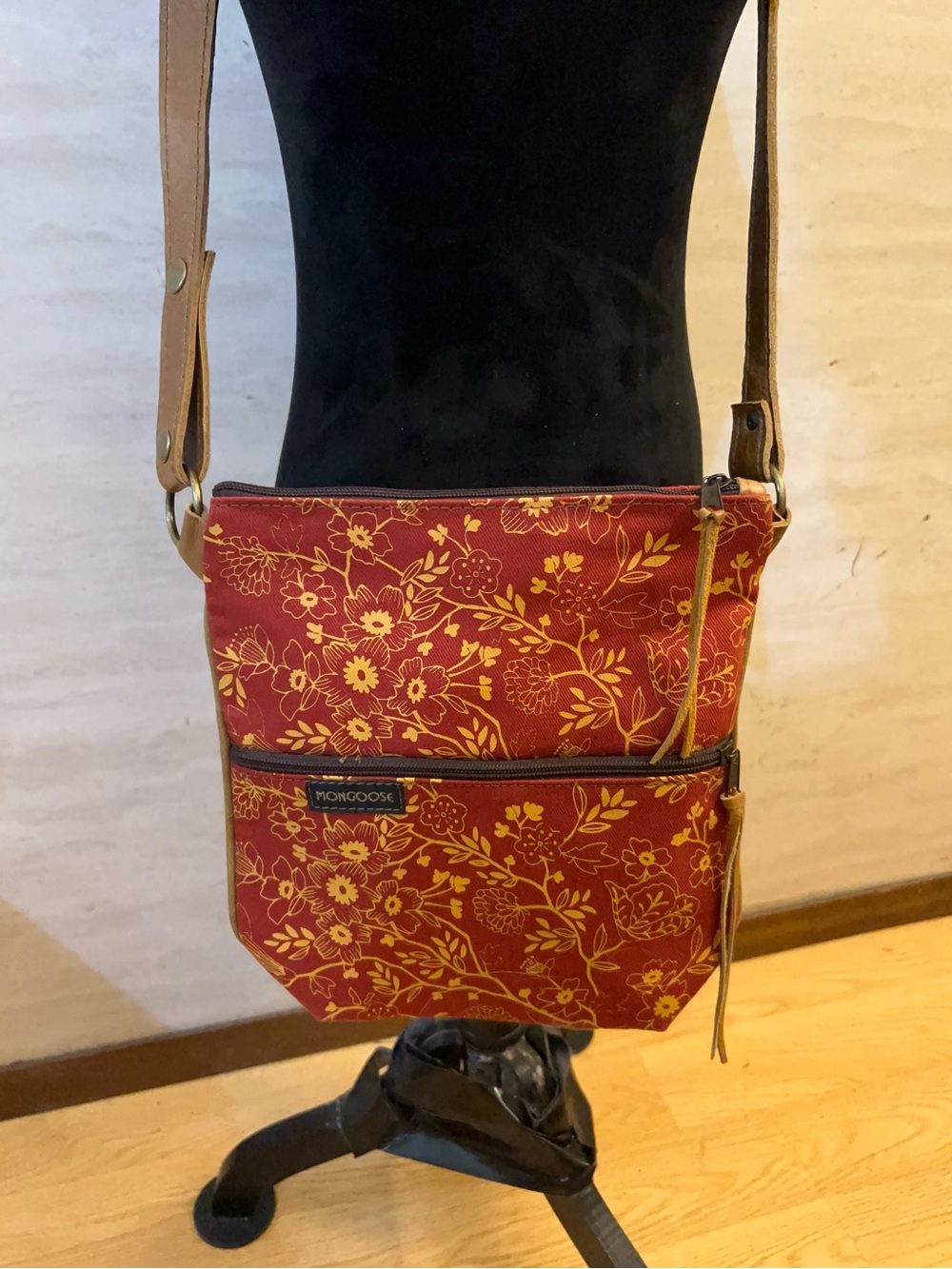 Mongoose handcrafted pouch/crossbody bag